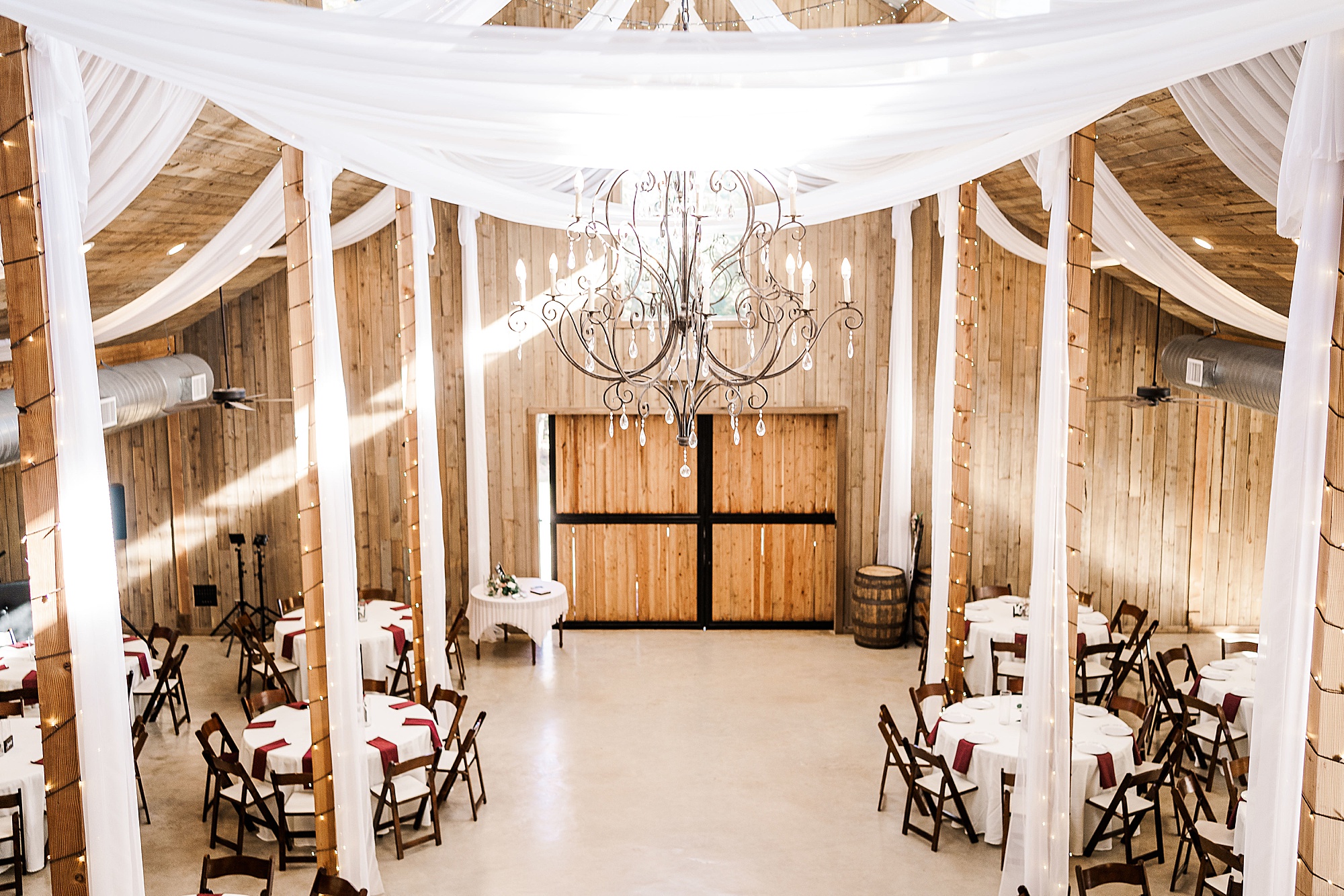 Whispering Oaks wedding reception details