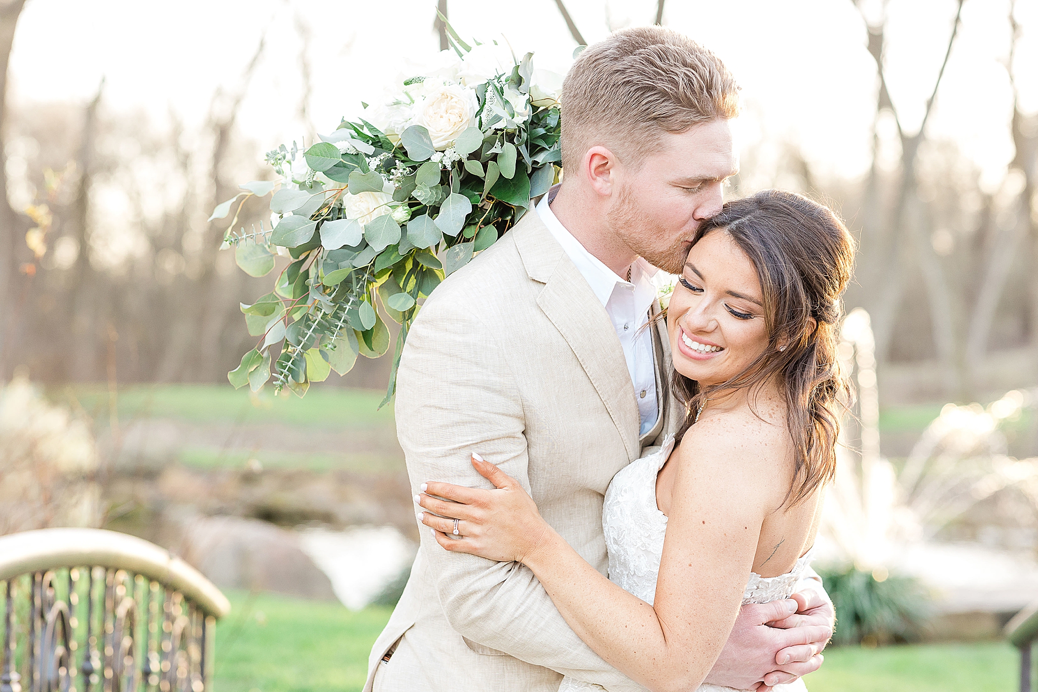 Hidden Waters wedding in Waxahachie, Texas photographed by Dallas TX wedding photographer Abbie Roads Photography